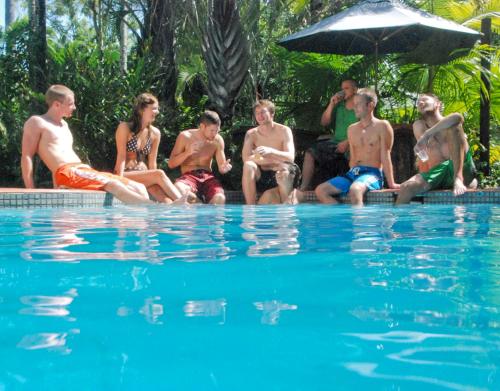 Hosté ubytování Dougies Backpackers Resort