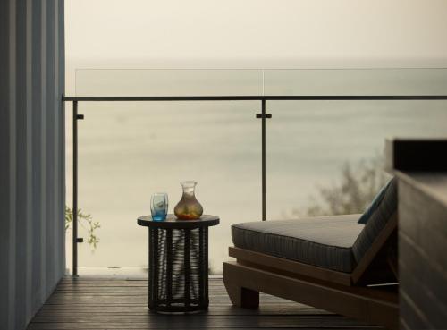 Balkón nebo terasa v ubytování Anantara Uluwatu Bali Resort