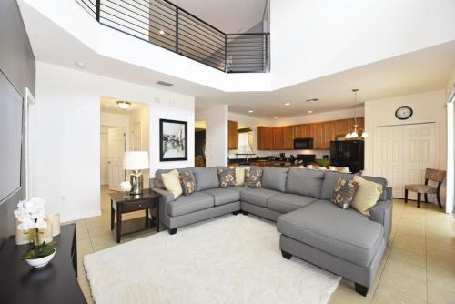 2256 Providence 6 Bedroom Villa, Davenport, United States