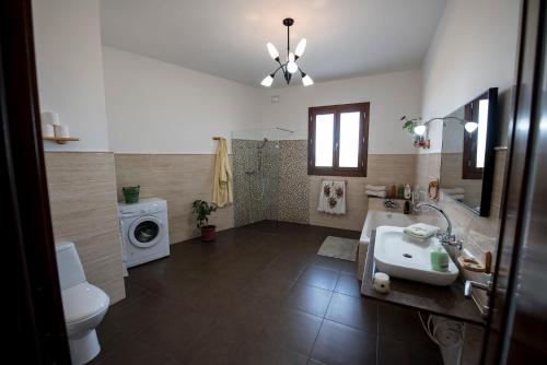 Vonios kambarys apgyvendinimo įstaigoje South Olives