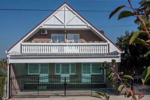 Nefelejcs Vendégház