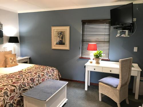 Katil atau katil-katil dalam bilik di The Crown Guest House