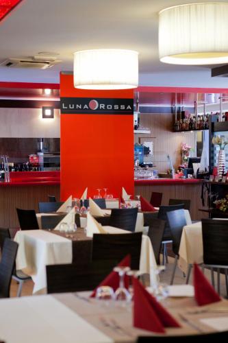 Restaurace v ubytování Rama Palace Hotel