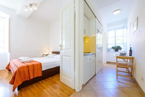 Apartments Eta