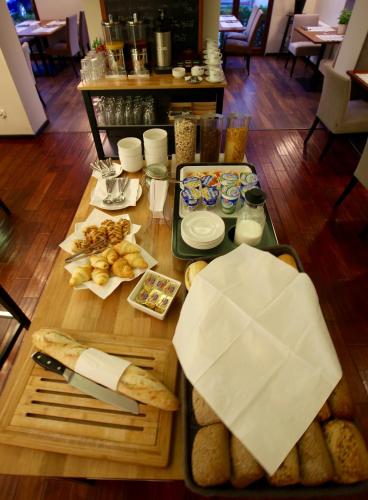 Jídlo v hotelu nebo okolí