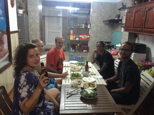 Επισκέπτες που μένουν στο Terra Cotta Homestay