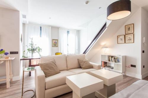 Posedenie v ubytovaní Apartamentos RG Dúplex San Bernardo