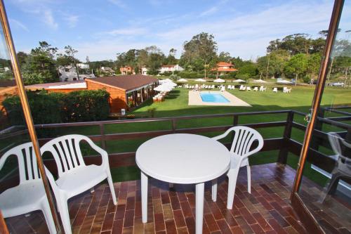 Kolam renang di atau dekat dengan Hotel Terraza del Mar