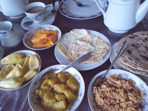 Makanan di atau berdekatan homestay