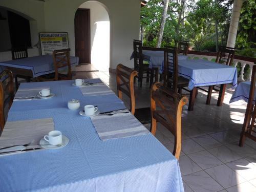Gallery image of Top of the Hill Guesthouse in Weligama