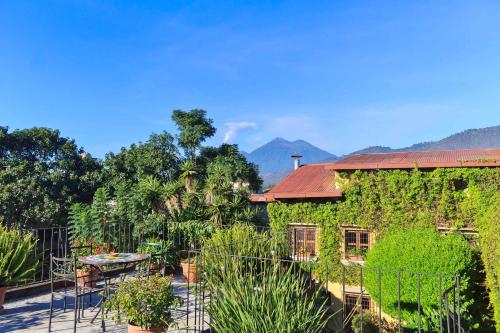 Gallery image of Hotel Casa Rustica by AHS in Antigua Guatemala
