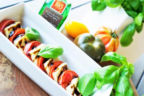 Jídlo v hotelu nebo okolí