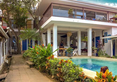 Bazén v ubytování Hostel La Botella de Leche - Tamarindo nebo v jeho okolí