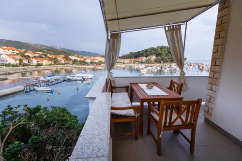 Fotografie z fotogalerie ubytování Apartmani Maris III v Rabu