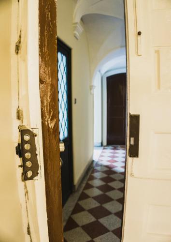 Catania House photo 34