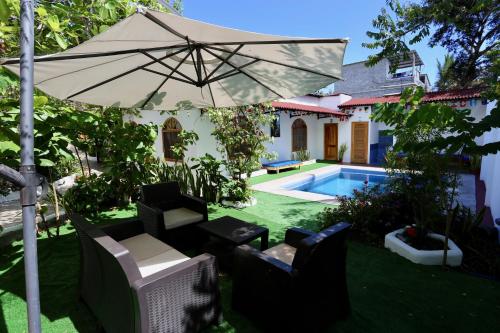 Πισίνα στο ή κοντά στο The Galapagos Pearl B&B