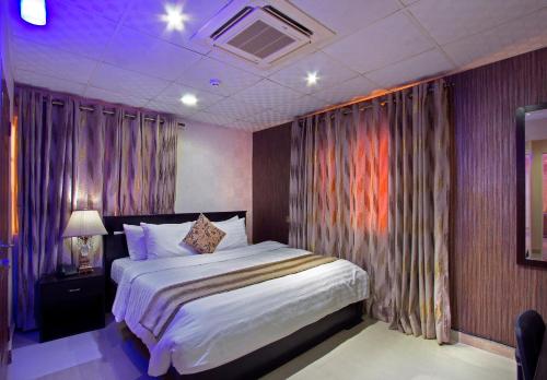 Gallery image of Valley Front View Hotel in Ikeja