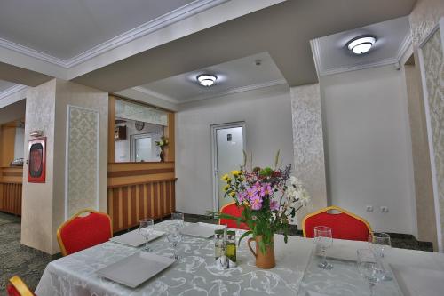 Fotografie z fotogalerie ubytování HOTEL RAXAND Residence v destinaci Mioveni