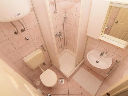 Ένα μπάνιο στο Apartments Ivan