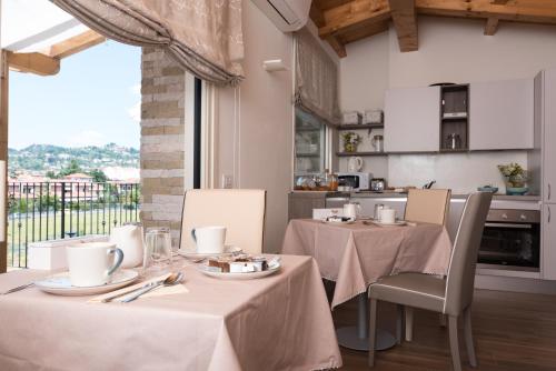 En restaurant eller et andet spisested på Relais Dei Mandorli