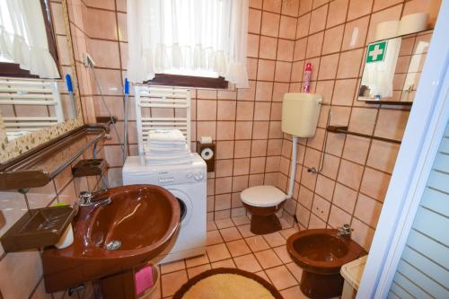 Koupelna v ubytování Apartment Petrlin