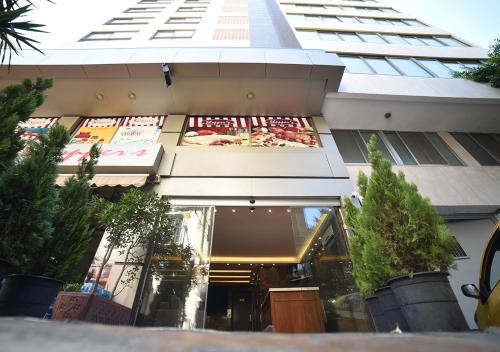Imagen de la galería de Al Jawhara Suites, en Beirut