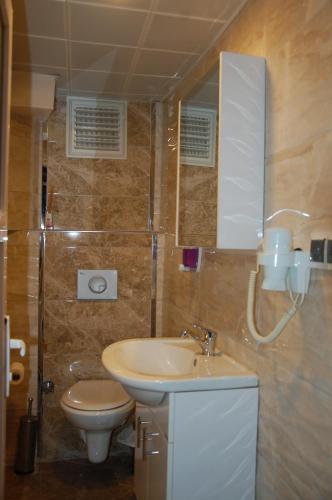 Koupelna v ubytování Göznur Otel
