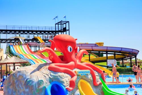 Booking.com: Hotel Club Mac Alcudia , Puerto de Alcudia ...