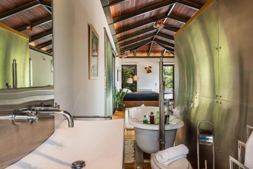 Artistic Pool Private Villa