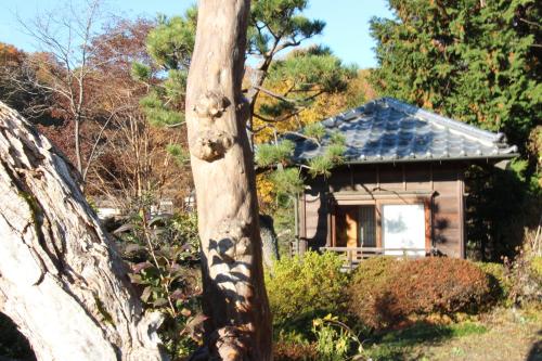 Ein Garten an der Unterkunft Kougetsu Sanso -- Moon Villa in Tokyo