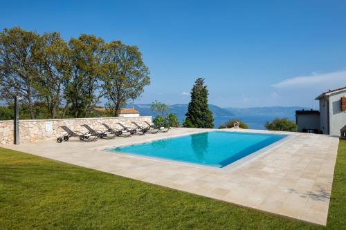 Villa Primela****
