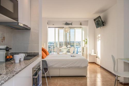 Holidays Penthouse vues panoramiques sur le Port naval,un séjour élégant assuré " Wifi Pàrquing gratuït
