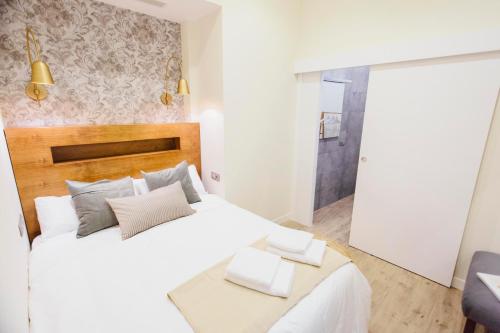 Katil atau katil-katil dalam bilik di One&Lux Byron Suites