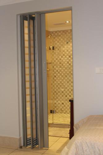 Ένα μπάνιο στο Seafront Apartment in Mossel Bay
