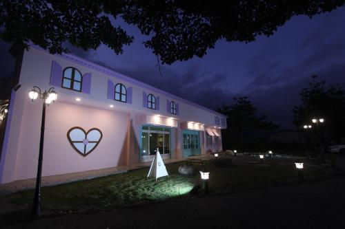 Das Gebäude in dem sich das Privatzimmer befindet