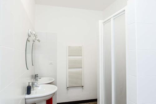Kúpeľňa v ubytovaní Leone X Genova Affittacamere