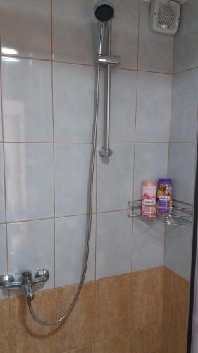 Un baño de Mahala Apartments - Free Garage