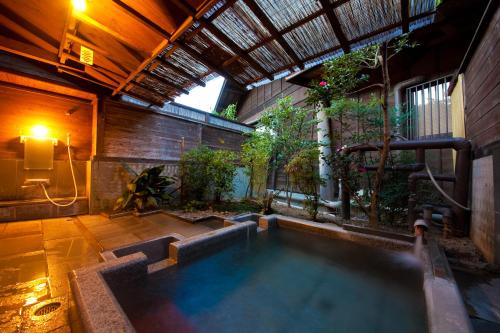 Kolam renang di atau dekat dengan Kogane Sanso