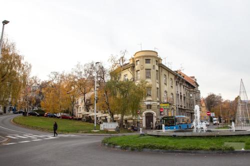 Rakuscha Apartment