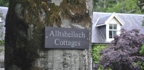 The Old Stables, Alltshellach Cottages – Photos 2