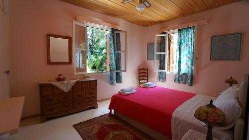 Voodi või voodid majutusasutuse Villa Annoula toas