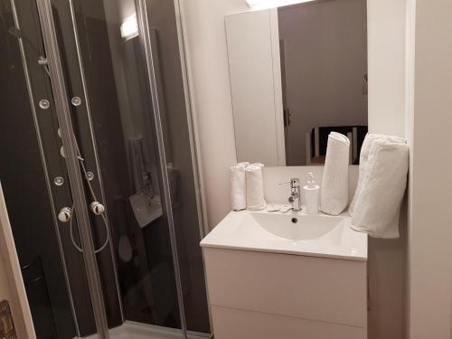 Ένα μπάνιο στο Appart Lille Centre