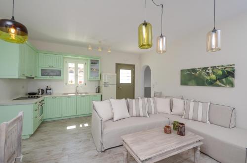 Η κουζίνα ή μικρή κουζίνα στο Aerides Villas