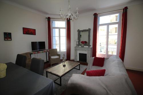 AGENCIA apartement 3 PIECES RUE D'ANTIBES