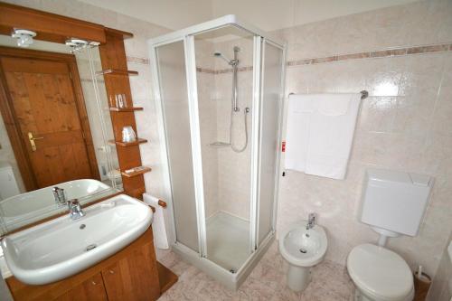 Gallery image of Hotel Villa Nevada in Cortina dʼAmpezzo