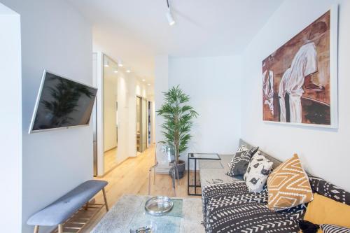 Kanonika Homes City Apartment