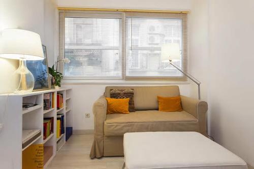 white fabrica house