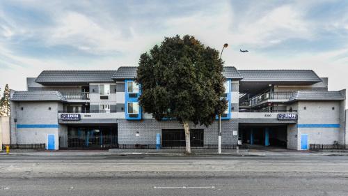 Φωτογραφία από το άλμπουμ του Hollywood Inn Express LAX σε Ίνγκλγουντ