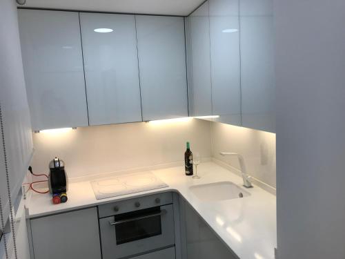 Kuchyňa alebo kuchynka v ubytovaní AIRVA: Apartamento Duque de la Victoria