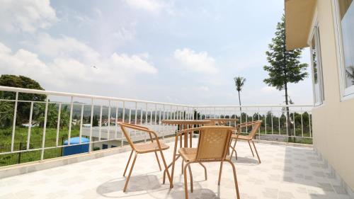 Μπαλκόνι ή βεράντα στο Diyar Villas Puncak H8/7